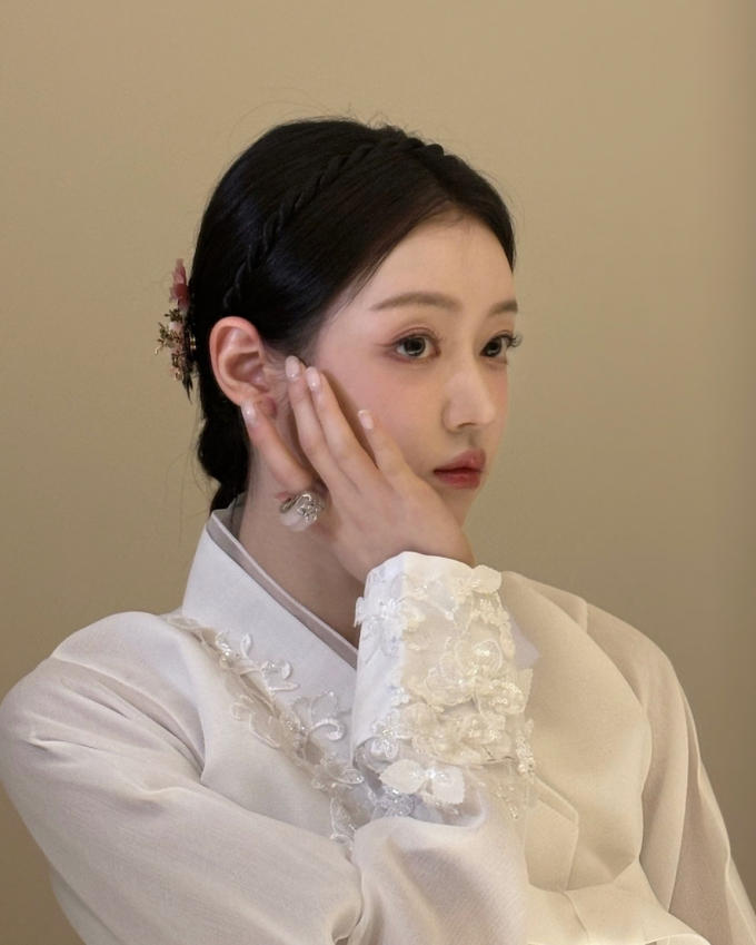 사진=유아 인스타그램