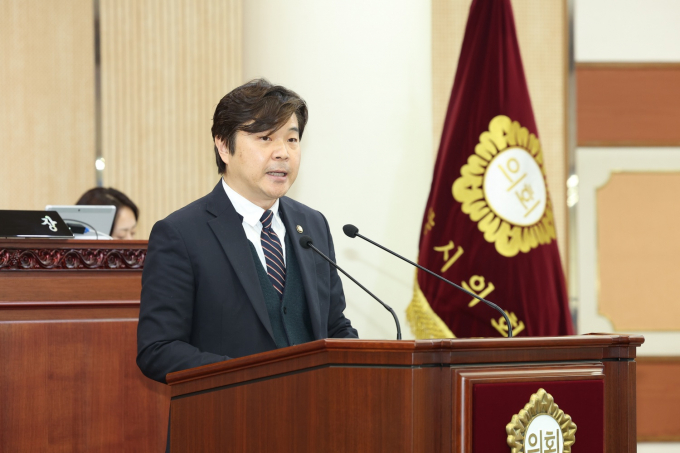 신현철(국민의힘, 송포동·덕이동·가좌동) 고양시의원이 제 283회 정례회에서 발언하고 있다. / 사진제공=고양시의회