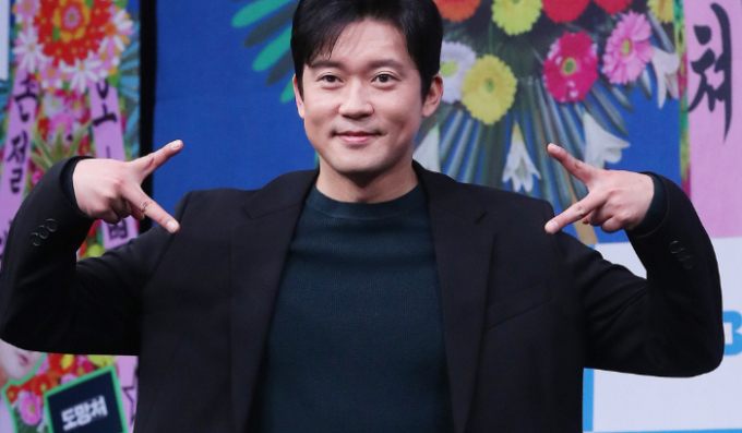 김대호 아나운서와 가수 겸 배우 양동근이 MBC 예능 '구해줘! 홈즈'에 출연해 강원도 철원으로 임장을 떠났다. 사진은 MBC 예능 '도망쳐: 손절 대행 서비스' 제작발표회에 참석해 포즈를 취하고 있는 김대호의 모습으로 기사와는 무관. / 사진=스타뉴스