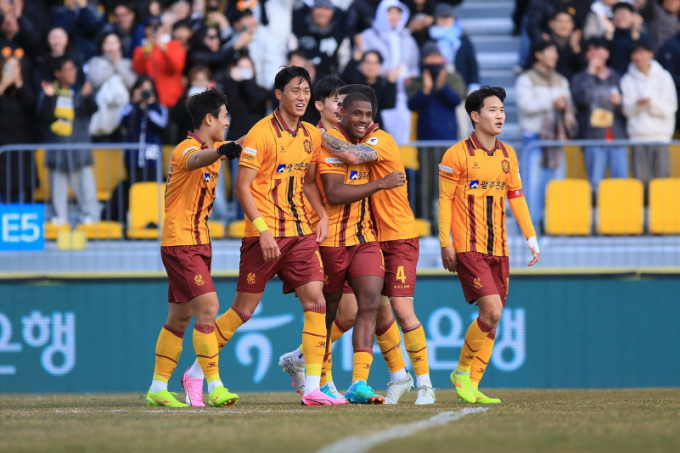 지난 3월2일 K리그1 1라운드 FC서울전 광주FC 가브리엘이 득점 세리머니를 펼치고 있다./사진=광주FC