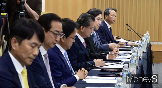 [머니S포토] 금감원 부동산 PF 당부 발언 경청하는 보험업계