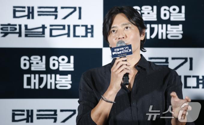 [사진] '태극기 휘날리며' 장동건