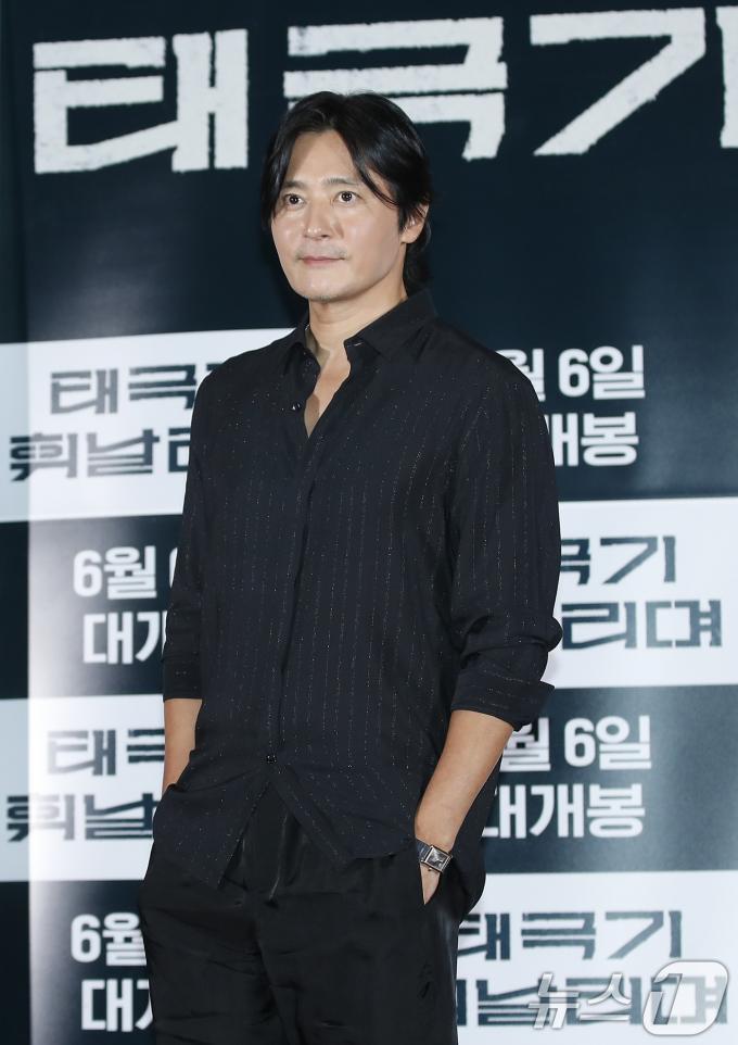 [사진] 장동건, 꽃중녀의 멋