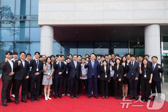 [사진] 윤석열 대통령, 우주항공청 개청식 및 제1차 국가우주위원회