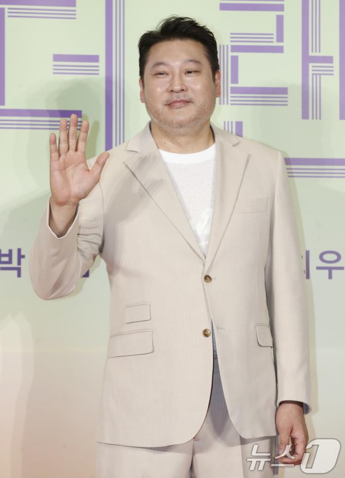 [사진] 최무성, 저도 '원더랜드'에 출연해요