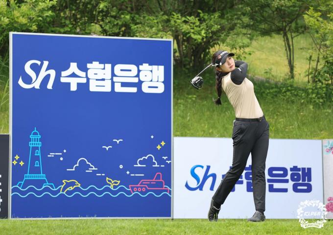 [사진] 박혜준 '파워풀한 티샷'