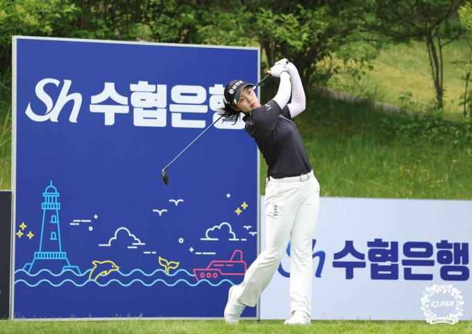 [사진] 티샷하는 박도영