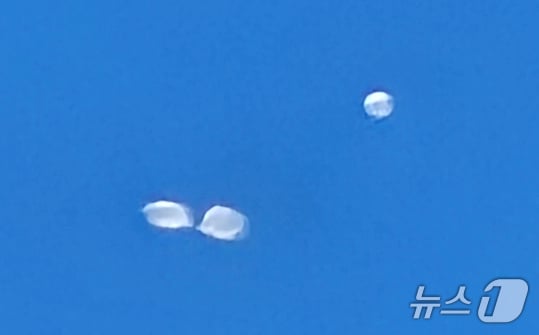 [사진] 우리나라로 날아오는 오물 풍선