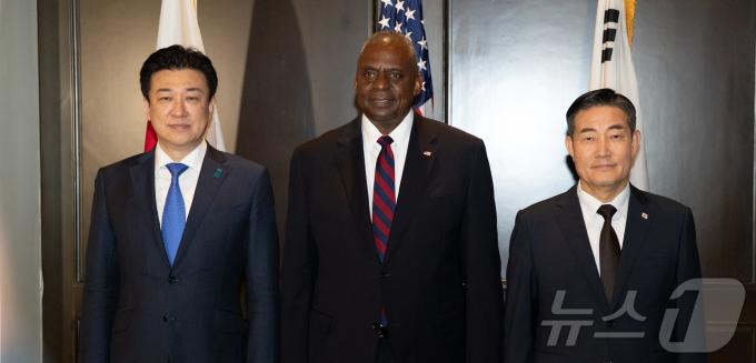 [사진] 한미일 국방장관 샹그릴라 대화 다자회담