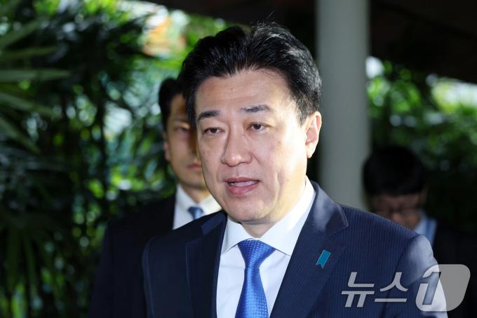 [사진] 한미일 국방장관 다자회담 참석하는 일본 방위상