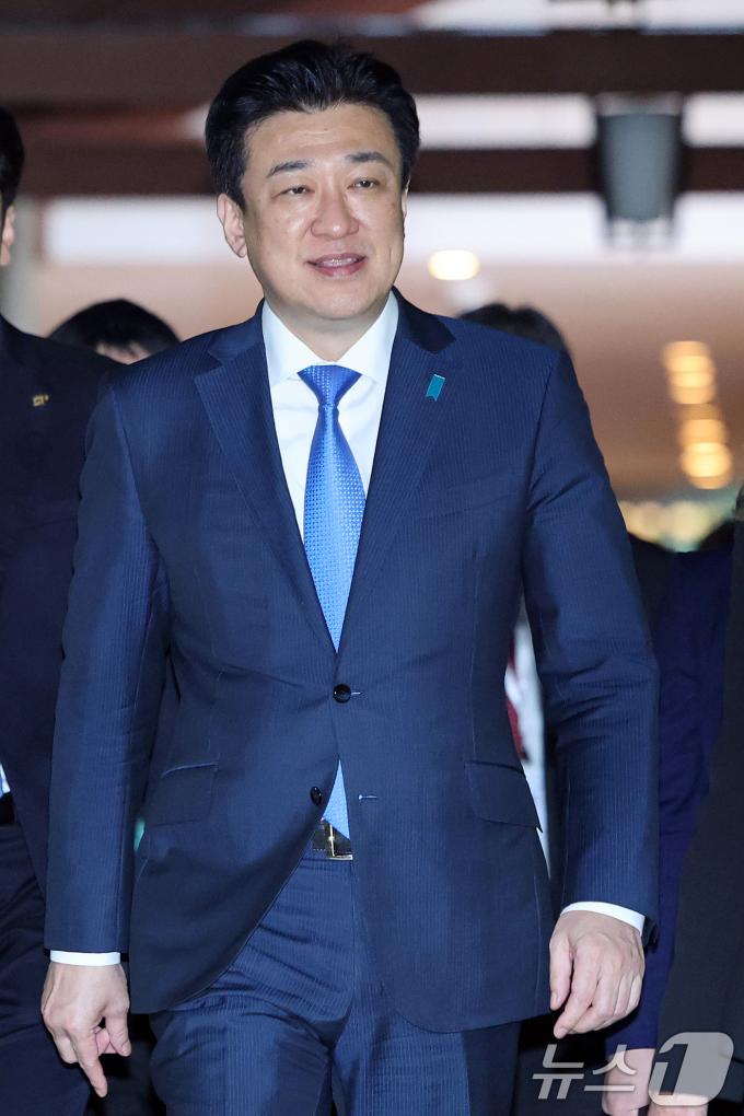[사진] 한미일 다자회담장 향하는 기하라 미노루 일본 방위상