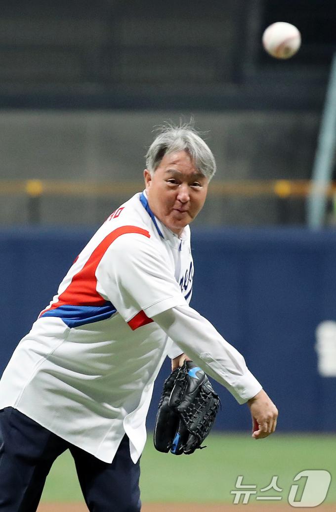 [사진] 한화 이글스, 14대 감독으로 김경문 감독 선임