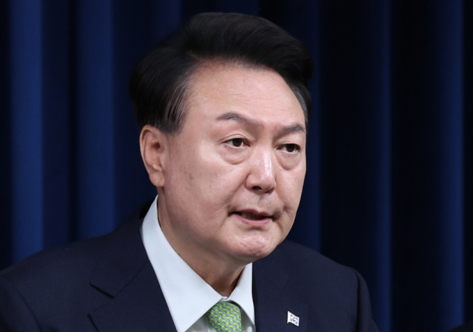  리얼미터가 지난달 27~31일 전국 18세 이상 유권자 2513명을 대상으로 윤 대통령 국정수행 평가를 진행했다. 사진은 윤석열 대통령이 3일 서울 용산 대통령실 브리핑룸에서 첫 국정브리핑을 하고 있는 모습. /사진= 뉴시스