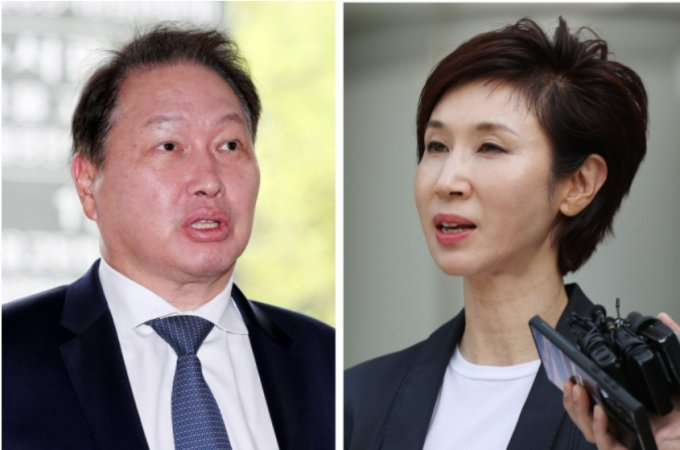사진은 지난 4월 16일 서울 서초구 고등법원에서 열린 이혼 관련 항소심 변론기일에서 취재진 질문에 답하는 최태원 SK그룹 회장(왼쪽)과 노소영 아트센터 나비 관장/사진=뉴스1