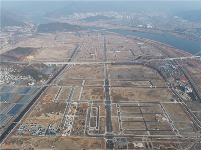개발사업이 완료된 김해시 대동면에 위치한 대동첨단일반산단 전경/사진=김해시