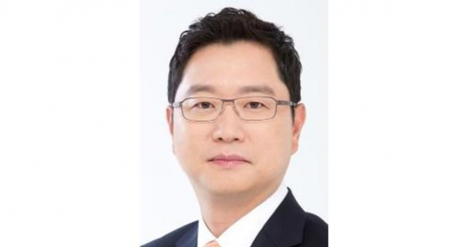 윤웅섭 일동제약 대표가 강단있는 선택으로 대규모 구조조정을 단행하면서 실적 악화 위기를 극복했다. 이에 따른 윤 대표의 경영 능력이 긍정적인 평가가 이어지고  있다. /사진=일동제약 