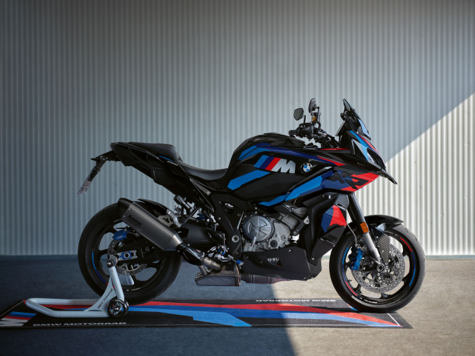 BMW 뉴 M 1000 XR 출시  /사진=BMW