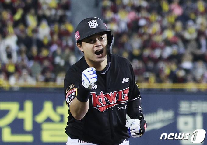 KT 위즈의 주전 1루수로 도약한 문상철(33). /뉴스1 DB ⓒ News1 이재명 기자