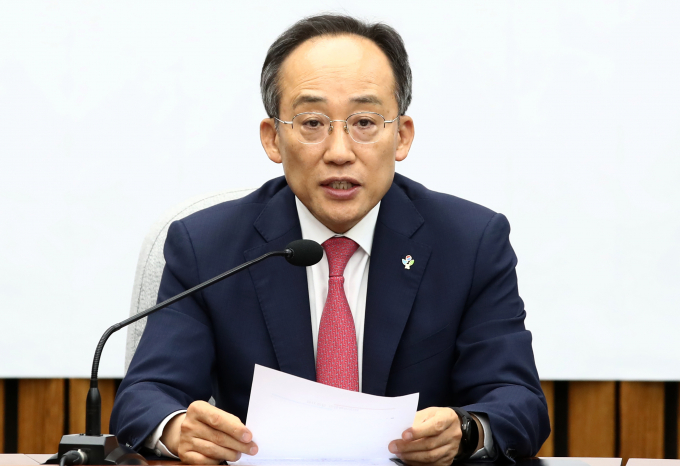 추경호 국민의힘 원내대표가 야당의 9·19 군사합의 효력 정지 비판을 지적했다. 사진은 추 원내대표가 4일 서울 여의도 국회에서 열린 원내대책회의에서 모두발언하는 모습. /사진=뉴스1 