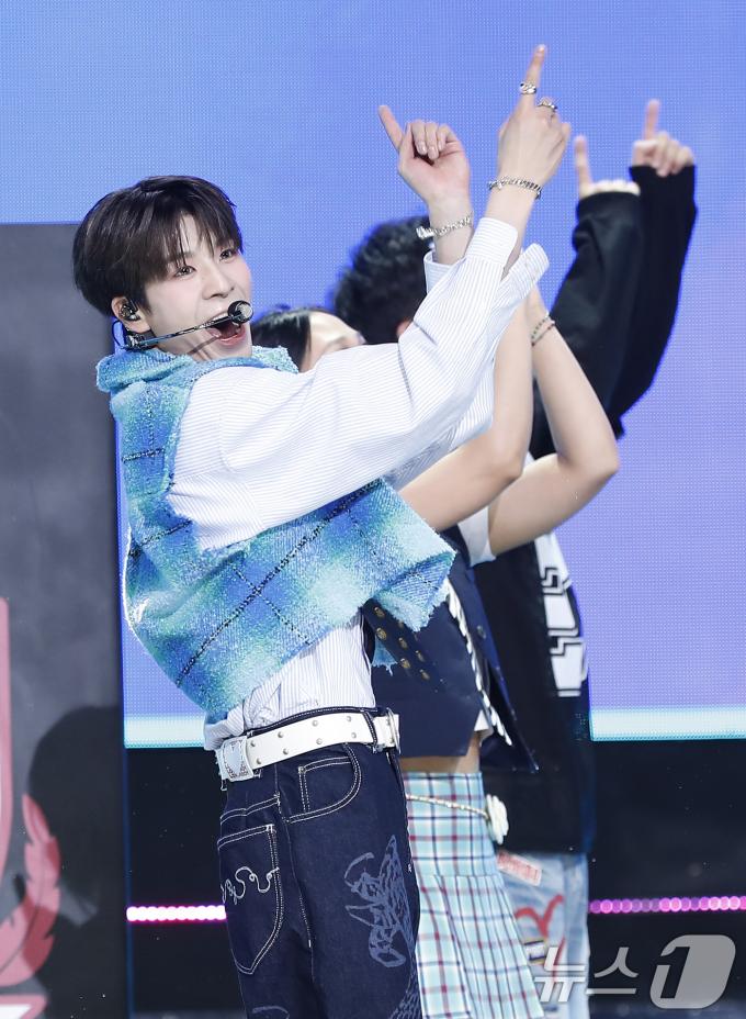 [사진] JD1, 신난 정동원