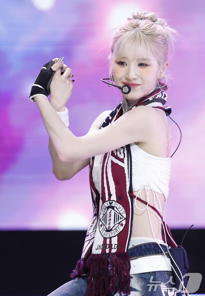 [사진] 희진, 인형이야 사람이야
