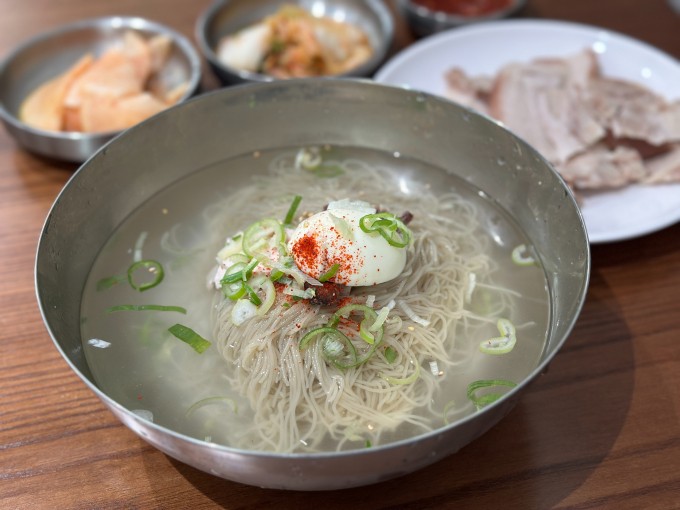 2022년 재개발로 문을 닫았던 을지면옥이 낙원동에서 새롭게 문을 열고 마니아들의 곁으로 돌아왔다. /사진=다이어리알