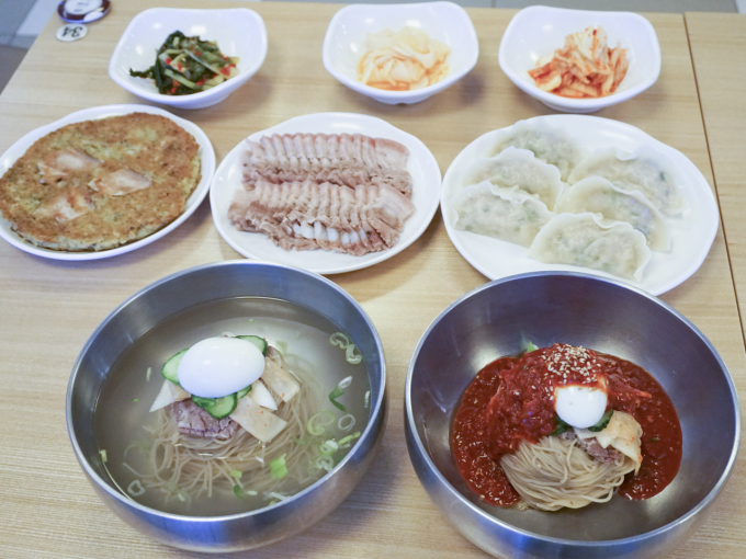 정인면옥은 평양냉면 전통의 맛을 계승한 것으로 유명하며 1++ 한우로만 만드는 진한 육수가 특징이다. /사진=다이어리알