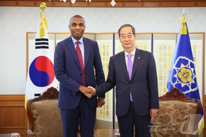 [사진] 한덕수 총리, 소말리아 총리 접견
