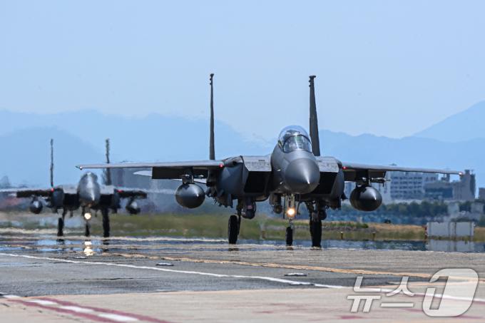 [사진] 이륙 준비하는 F-15K