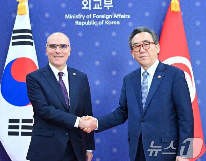 [사진] 한-튀니지 외교장관 회담