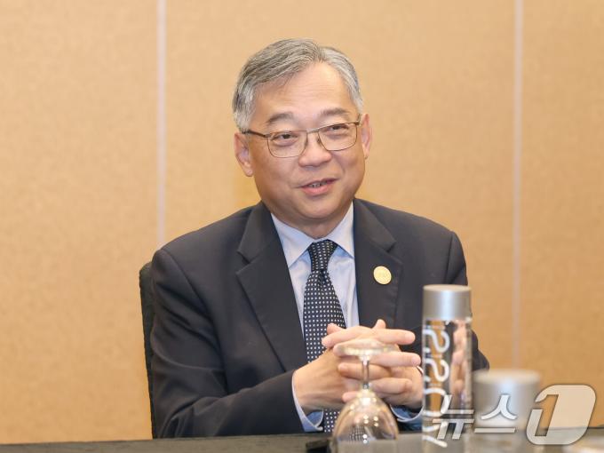 [사진] 통상교섭본부장과 면담하는 간 킴 용 싱가포르 부총리
