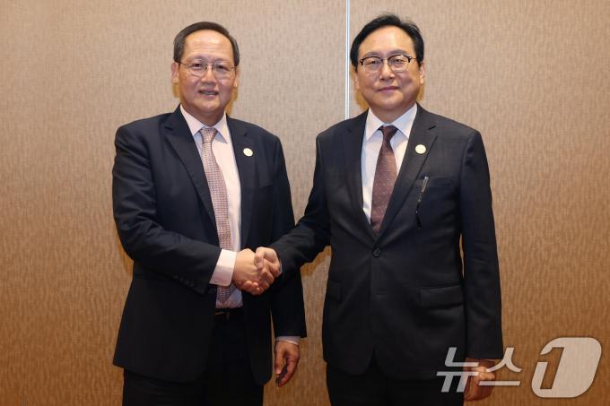 [사진] 정인교 통상교섭본부장, 탄 시 렝 제2장관 면담