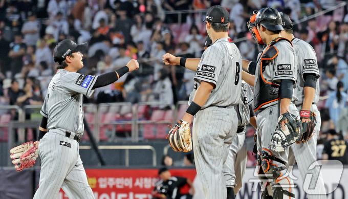[사진] 한화 KT 3연전 스윕 성공