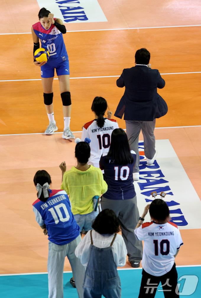 [사진] 김연경 '국가대표 은퇴경기, 팬들과 함께'