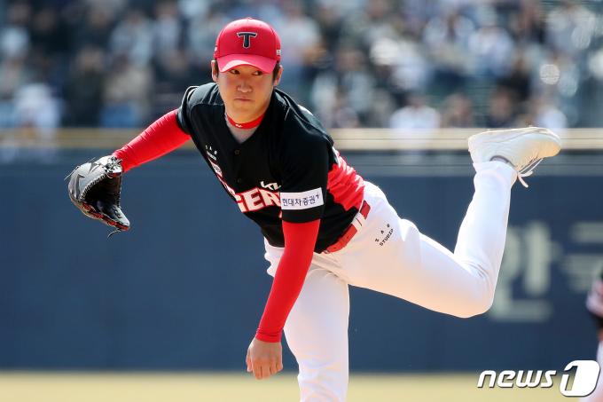 KIA 타이거즈 윤영철. / 뉴스1 DB ⓒ News1 이승배 기자