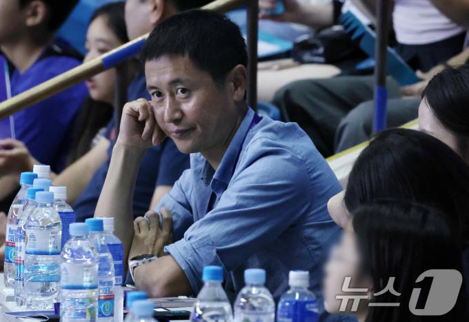 [사진] 김연경 초청 올스타전 찾은 이영표
