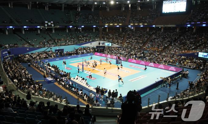 [사진] 김연경 초청 세계 여자배구 올스타전