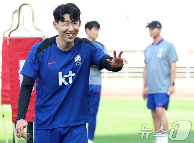 [사진] '캡틴' 손흥민, 대표팀만 오면 싱글벙글