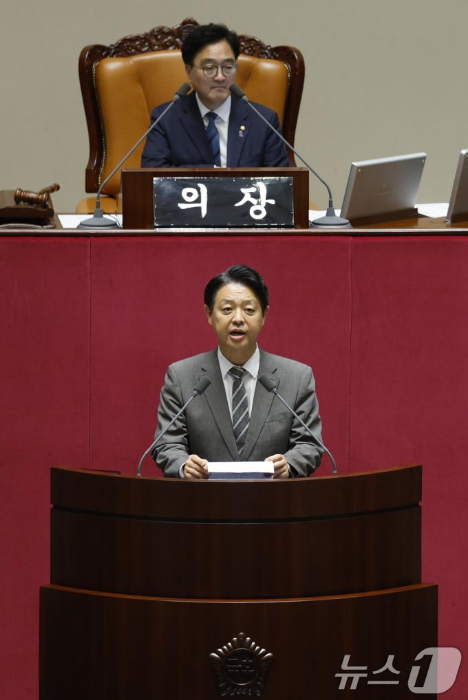[사진] 김영호 의원, 국회 교육위원장 당선