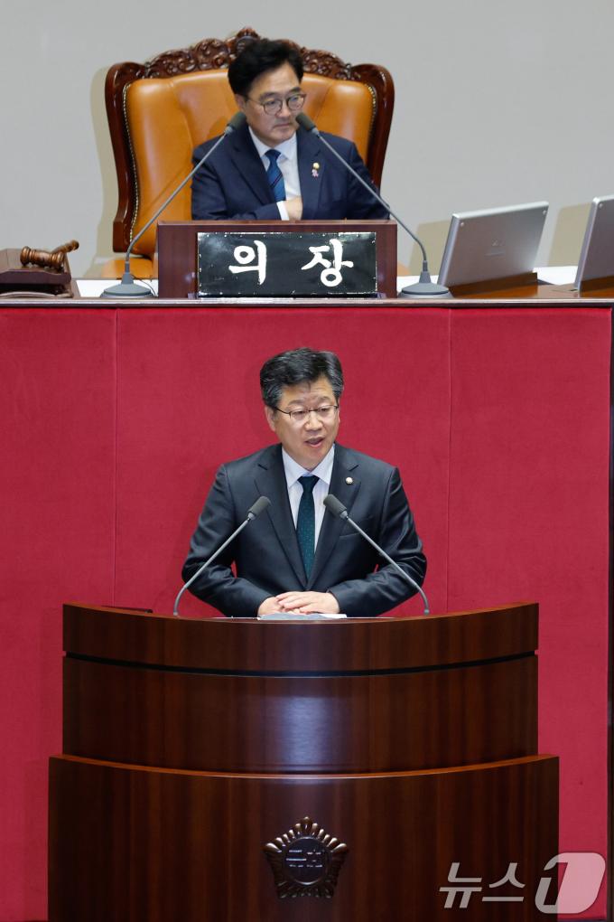 [사진] 안호영 의원, 국회 환노위원장 당선
