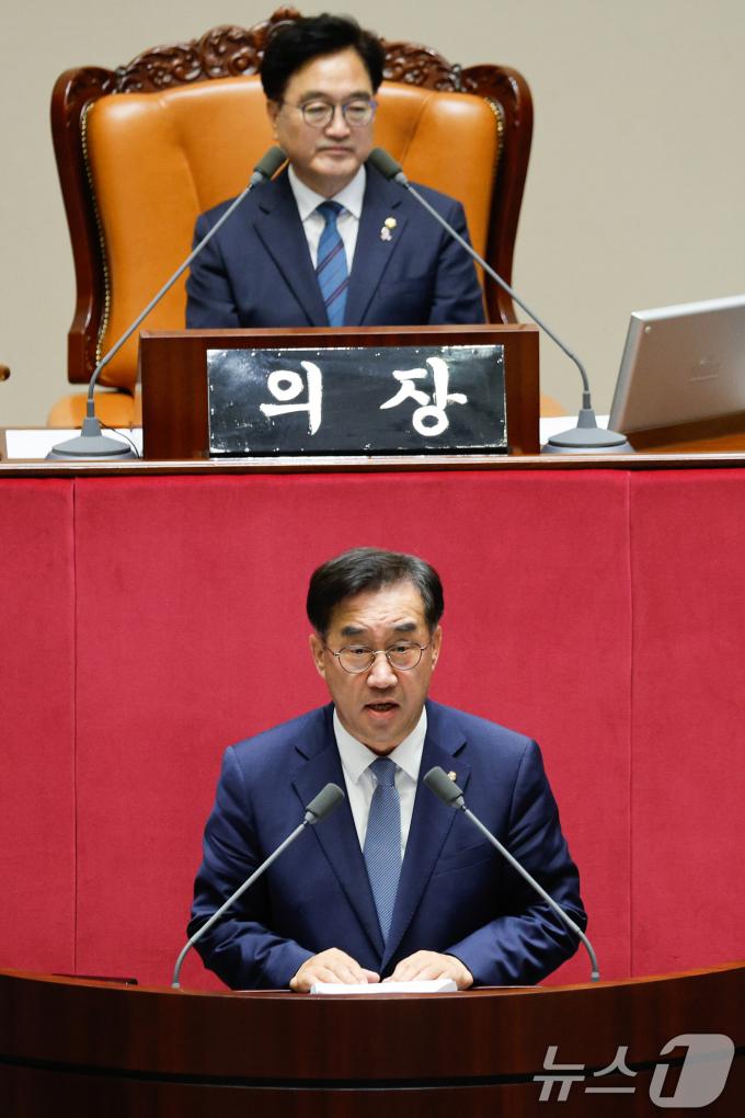 [사진] 맹성규 의원, 국회 국토위원장 당선