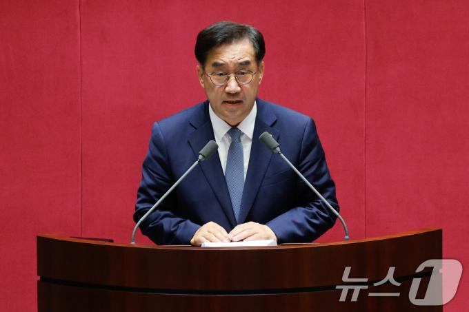 [사진] 맹성규 의원, 국회 국토위원장 당선