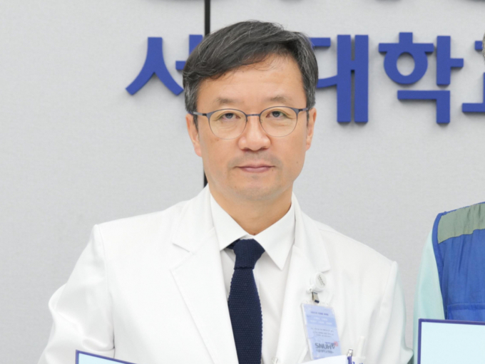 김영태 서울대학교병원장이 환자를 우선해야 한다며 소속 서울의대 교수들의 사상 첫 집단휴진을 불허한다고 못을 박았다. /사진=서울대병원