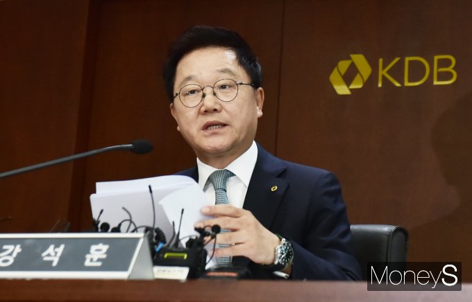 [머니S포토] 강석훈 