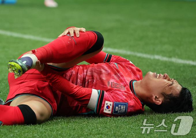 [사진] 손흥민, 너무 아파!