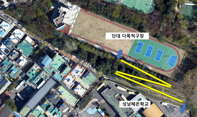 성남혜은학교~단대공원 다목적구장을 잇는 통행로 조성 위치도(노란색 표시). / 사진제공=성남시