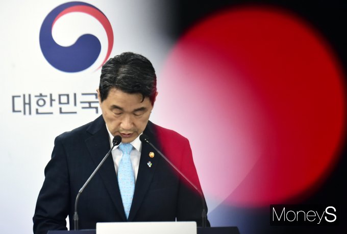 [머니S포토] 李 