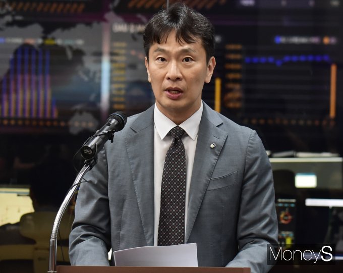[머니S포토] 금감원 이복현 
