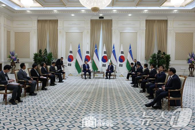 [사진] 한-우즈베크 정상회담