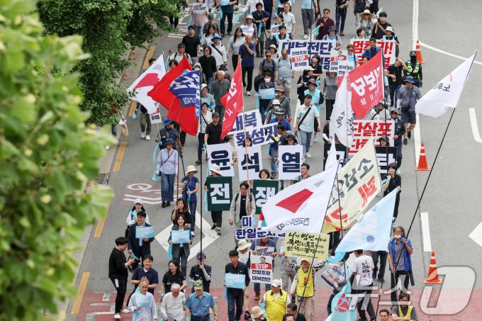 [사진] 6·15남측위 '대북 전단·확성기 중단하라'